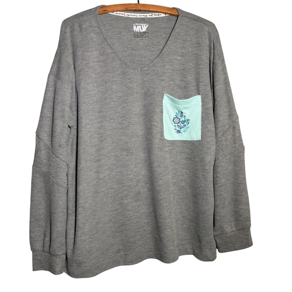 Muk Luks Womens L Gray Waffle Knit V-Neck Long Sleeve Top Floral Pocket Cozy